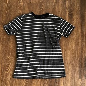 Lululemon t shirt size Large